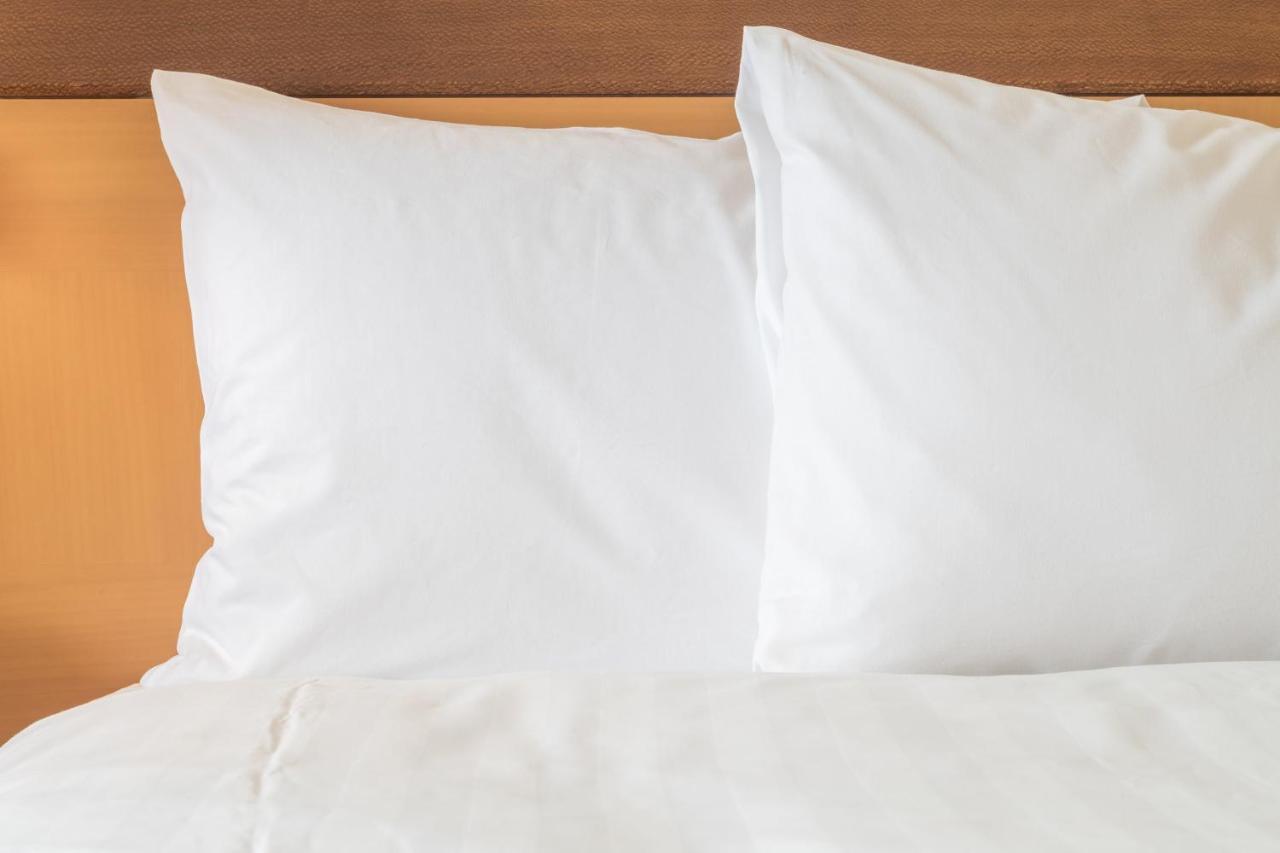 Holiday Inn Express & Suites - Dallas Market Center By Ihg Екстер'єр фото