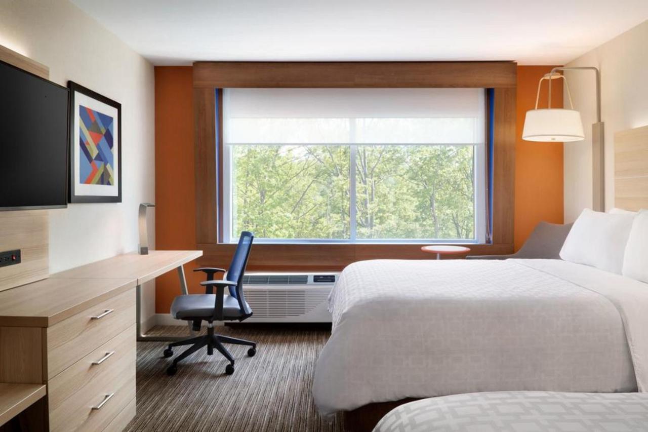 Holiday Inn Express & Suites - Dallas Market Center By Ihg Екстер'єр фото